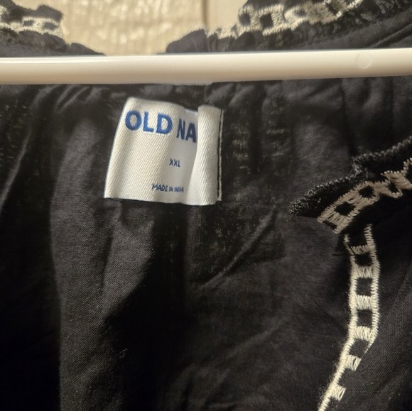 Black Old Navy Dress, Short Sleeves, above Knee. NWT - Picture 2 of 6